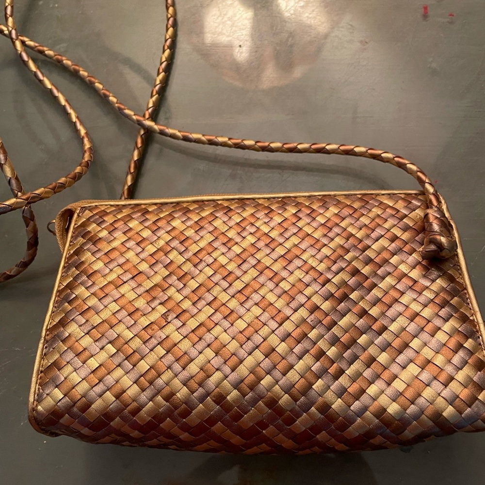 Chic Woven Crossbody Bag in Rich Brown